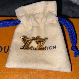 LV ICONIC EARRINGS